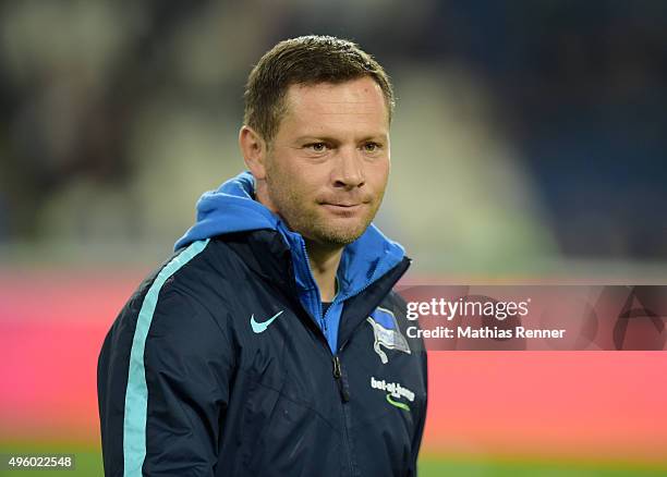 Coach Pal Dardai of Hertha BSC during the Bundesliga match between Hannover 96 and Hertha BSC at HDI-Arena on November 6, 2015 in Hanover, Germany.