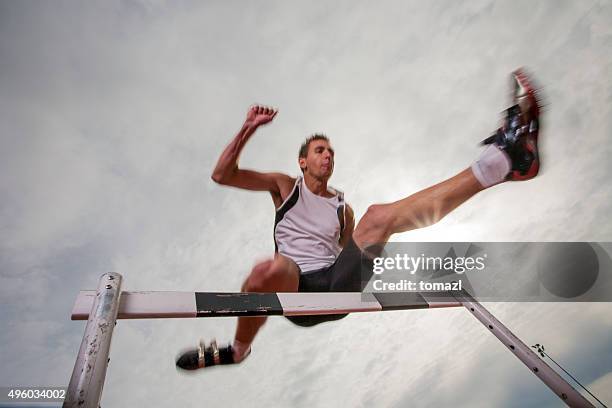 hurdle race - verspringen stockfoto's en -beelden