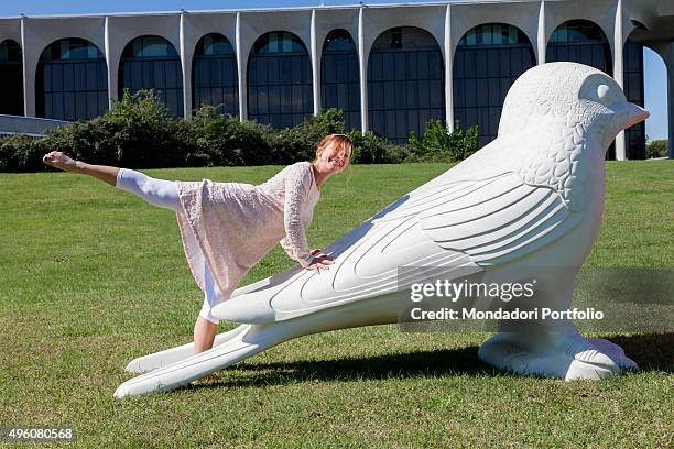 Cracking Art Group animals invade Mondadori Palace by Oscar Niemeyer, Arnoldo Mondadori Editore headquarter. Laura Sponziello performs creative dance...