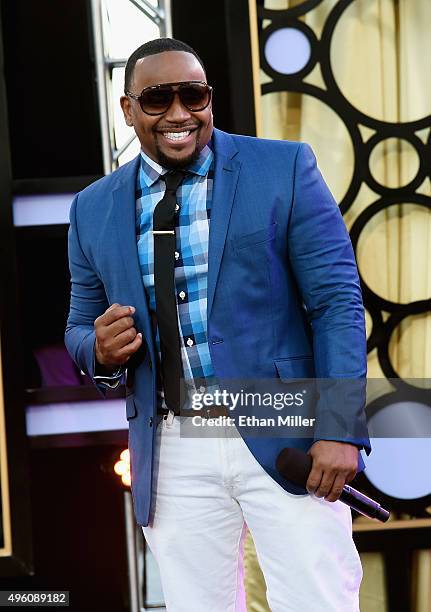 Recording artist Avant performs during the 2015 Soul Train Music Awards preshow at the Orleans Arena on November 6, 2015 in Las Vegas, Nevada.