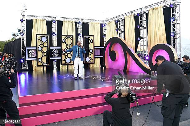 Recording artist Avant performs onstage during the 2015 Soul Train Music Awards preshow at the Orleans Arena on November 6, 2015 in Las Vegas, Nevada.