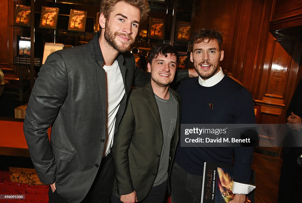 Tim Palen Liam Hemsworth, Josh Hutcherson and Sam Claflin attend the book... News ...