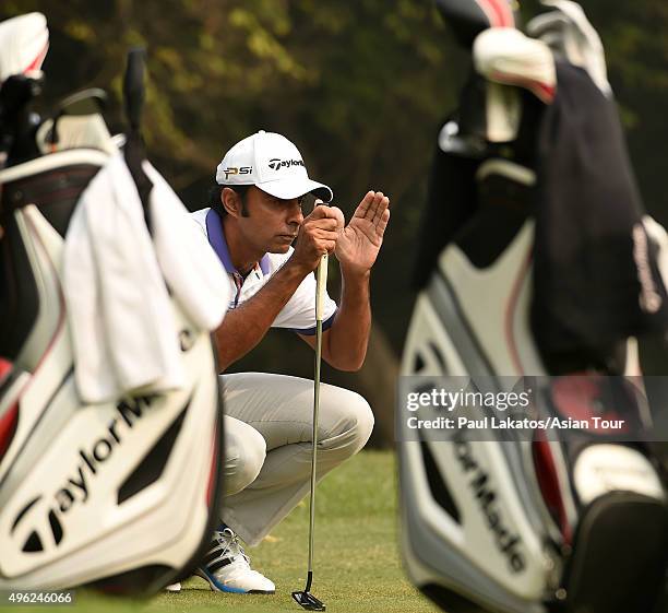 Jyoti Randhawa of India plays a shot during round four of the Panasonic Open India at Delhi Golf Club on November 8, 2015 in New Delhi, India.