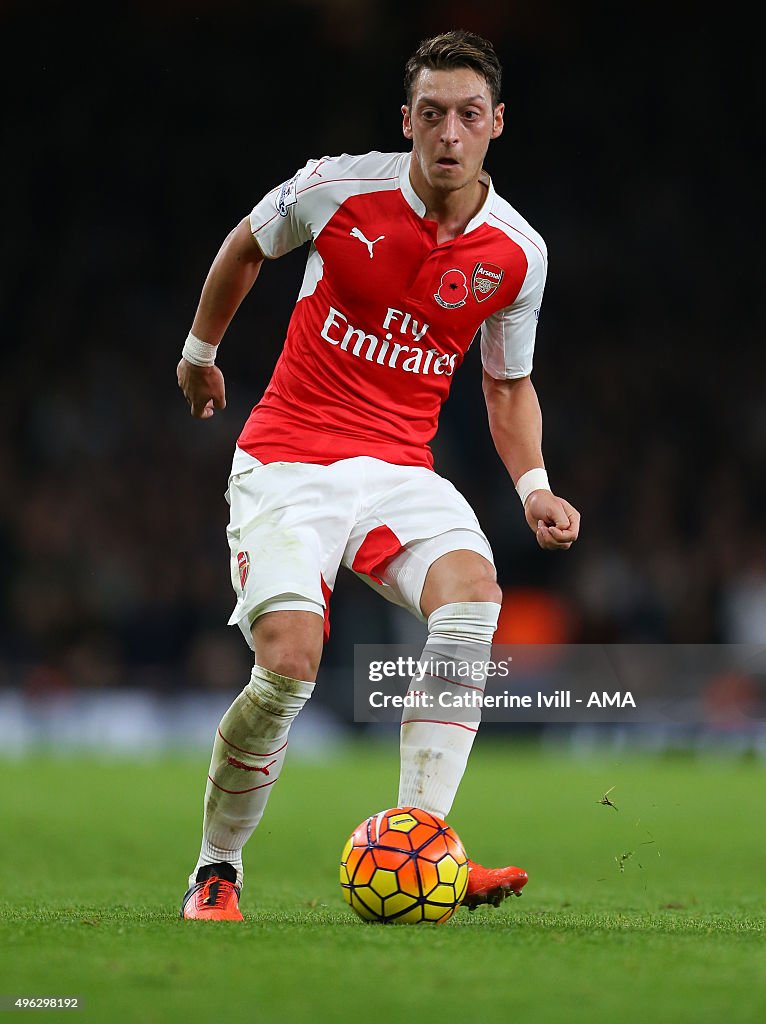 Arsenal v Tottenham Hotspur - Premier League