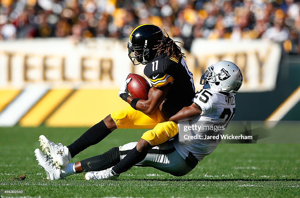 Oakland Raiders v Pittsburgh Steelers