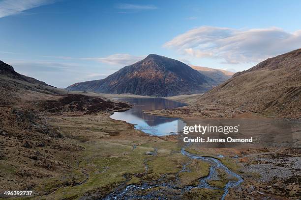 cwm idwal national nature reserve. - snowdonia nationalpark stock-fotos und bilder