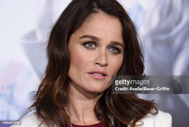 Actress Robin Tunney arrives at the premiere of Warner Bros. Pictures' 'Our Brand Is Crisis' at TCL Chinese Theatre on October 26, 2015 in Hollywood,...