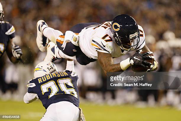 Alshon Jeffery of the Chicago Bears is defended by Patrick Robinson of the San Diego Chargers at Qualcomm Stadium on November 9, 2015 in San Diego,...