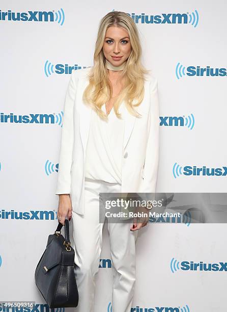 Studio Stassi 91 Robin Schroeder Stock Photos, High-Res Pictures, and Images - Getty ...