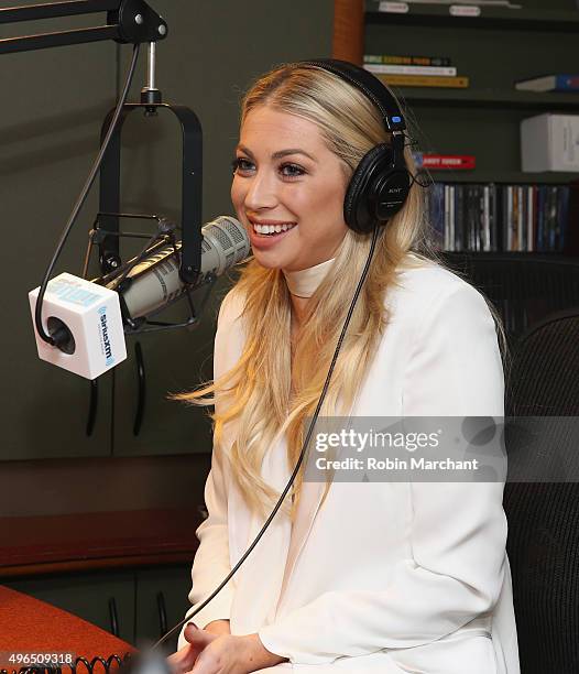 Studio Stassi 91 Robin Schroeder Stock Photos, High-Res Pictures, and Images - Getty ...
