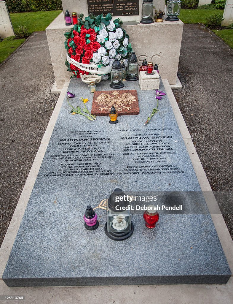 Original grave of General Wladyslaw Sikorski