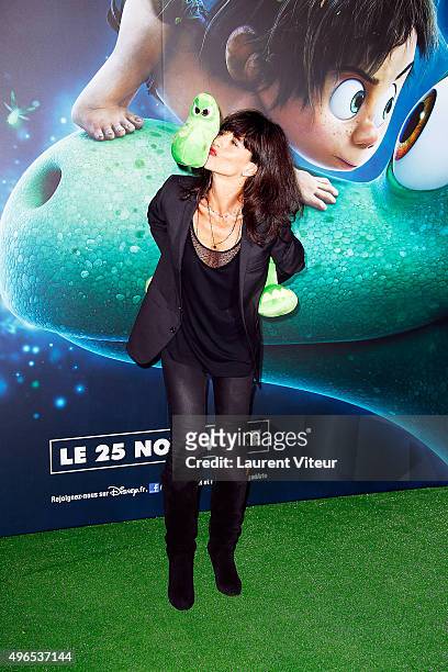 Actress Romane Bohringer attends "Le Voyage d'Arlo - The Good Dinosaur" Paris Premiere at Le Grand Rex on November 10, 2015 in Paris, France.