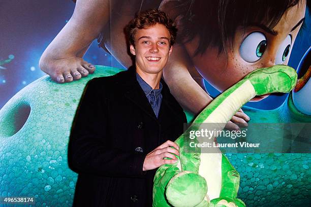 Singer Matt Hood attends "Le Voyage d'Arlo - The Good Dinosaur" Paris Premiere at Le Grand Rex on November 10, 2015 in Paris, France.