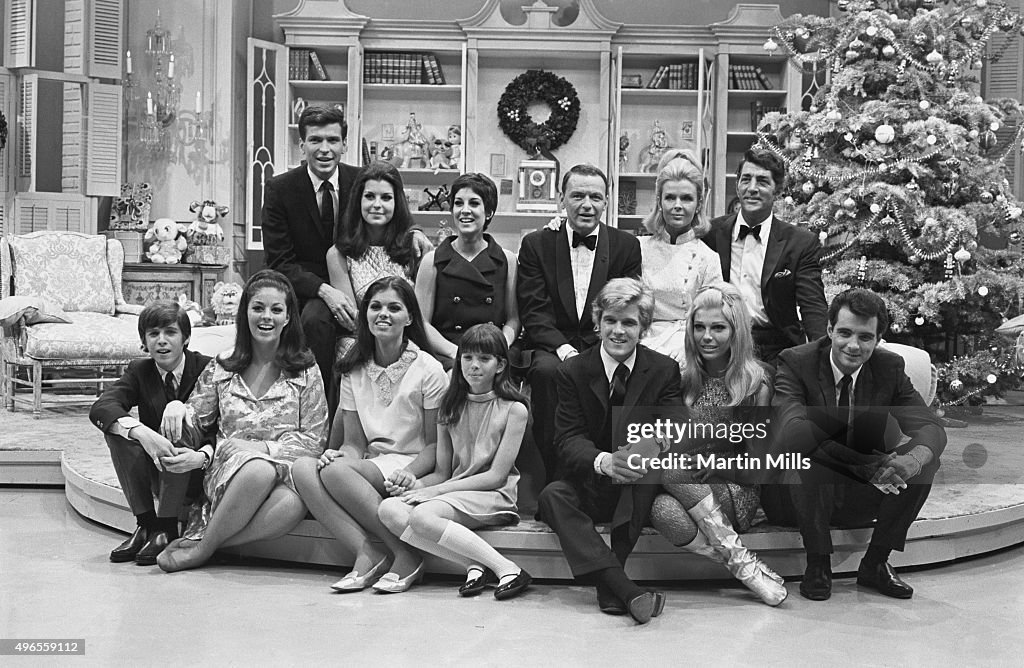 Dean Martin And Frank Sinatra Families On The Set