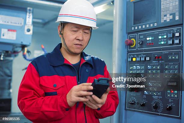 Manual Worker Milling Machine Operator Photos and Premium High Res ...