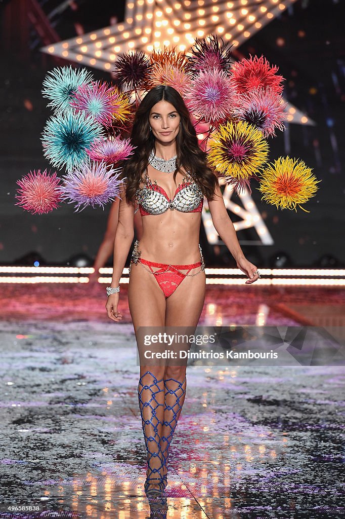 2015 Victoria's Secret Fashion Show - Show