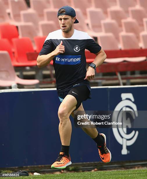 Marc Murphy of the Blues runs laps during a Carlton Blues AFL training session at Ikon Park on November 11, 2015 in Melbourne, Australia.