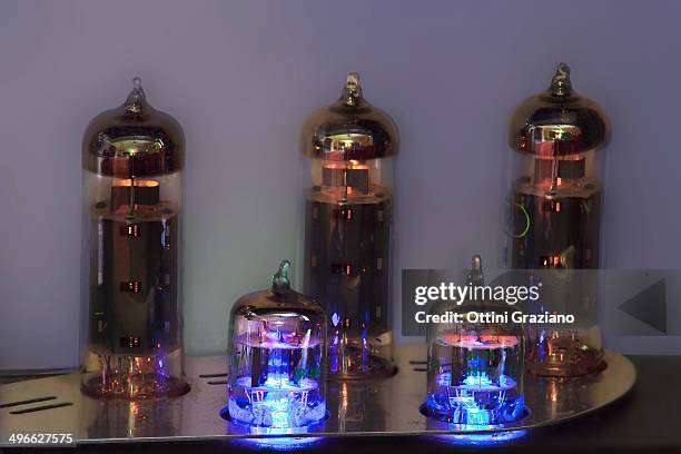 Thermionic Valve Computer 51 Thermionic Valve Stock Photos, High-Res Pictures, and Images - Getty ...