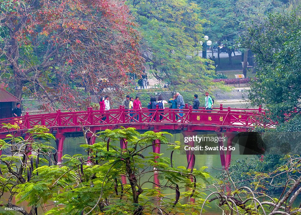 The Huc Bridge (Morning Sunlight Bridge)