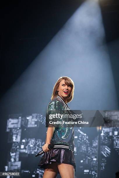 Taylor Swift performs on stage during 'The 1989 World Tour' at the Mercedes-Benz arena on November 10, 2015 in Shanghai, China. PHOTOGRAPH BY Feature...