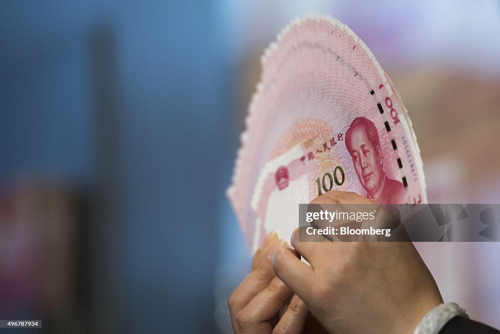 New Chinese 100-Yuan Banknotes As New Design Goes Into Circulation