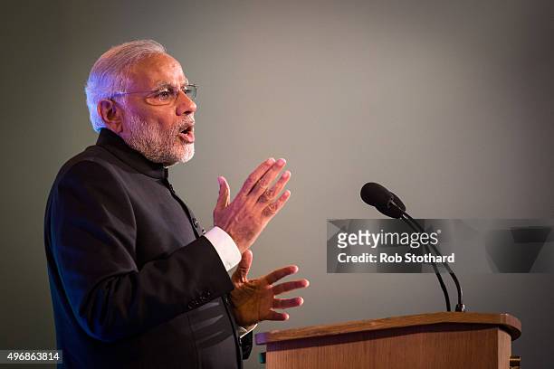 Indian Prime Minister Narendra Modi addresses industry leaders at Guildhall on November 12, 2015 in London, England. Modi began a three-day visit to...