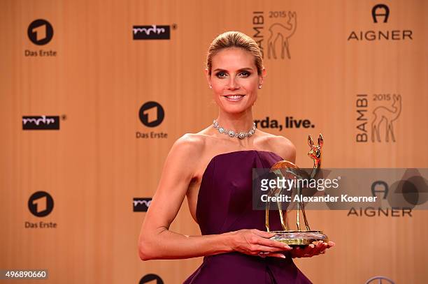 Heidi Klum is seen with her award at the Bambi Awards 2015 winners board at Stage Theater on November 12, 2015 in Berlin, Germany.