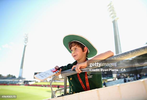 Fans get autographs during day one of the second Test match between Australia and New Zealand at WACA on November 13, 2015 in Perth, Australia.