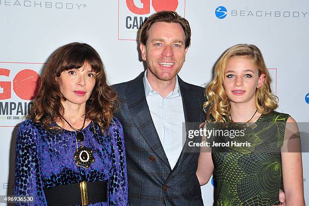 Eve Mavrakis, Ewan McGregor and Clara McGregor arrive at the 8th Annual GO Campaign Gala at Montage Beverly Hills on November 12, 2015 in Beverly...