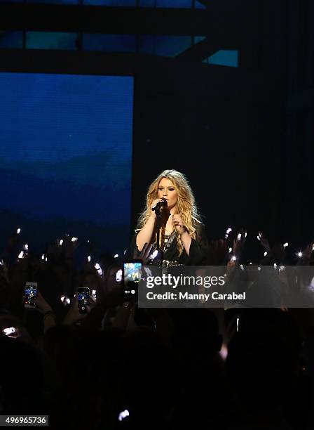 Singer-songwriter Ella Henderson peforms onstage during the VH1 Big Music in 2015: You Oughta Know Concert at The Armory Foundation on November 12,...