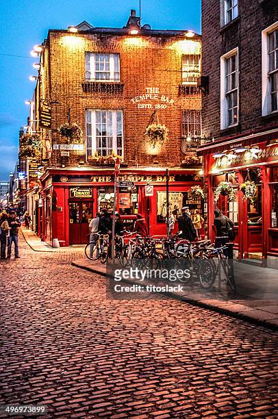 temple bar - temple bar dublin stock pictures, royalty-free photos & images