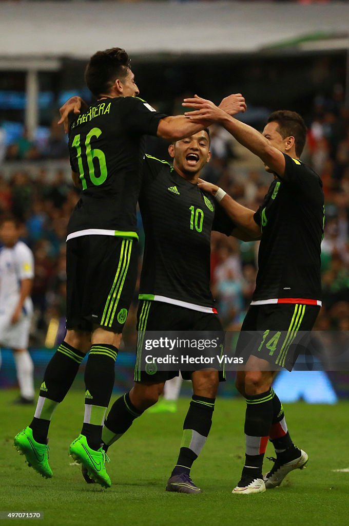 Mexico v El Salvador - FIFA 2018 World Cup Qualifiers