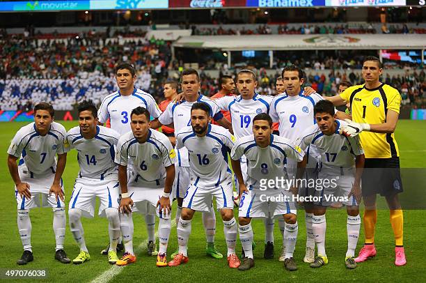 Team of El Salvador poses prior the match between Mexico and El Salvador as part of the 2018 FIFA World Cup Qualifiers at Azteca Stadium on November...
