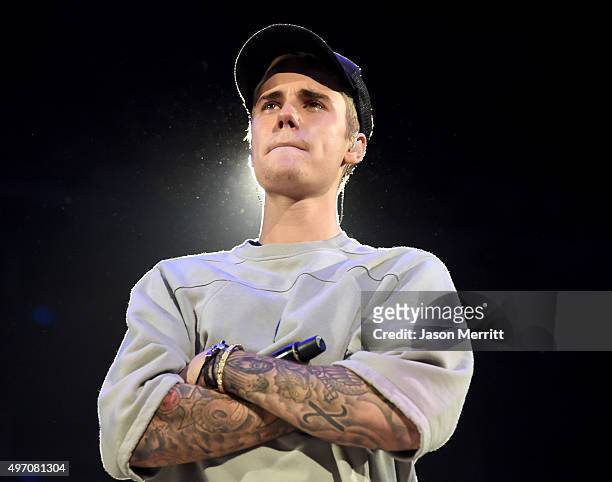 Singer/songwriter Justin Bieber performs onstage during An Evening With Justin Bieber at Staples Center on November 13, 2015 in Los Angeles,...