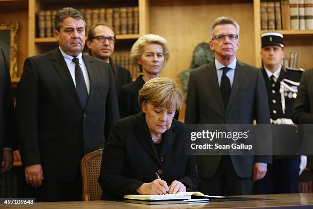 Members of the German government, including German Chancellor Angela Merkel , Vice Chancellor and Economy and Energy Minister Sigmar Gabriel and...