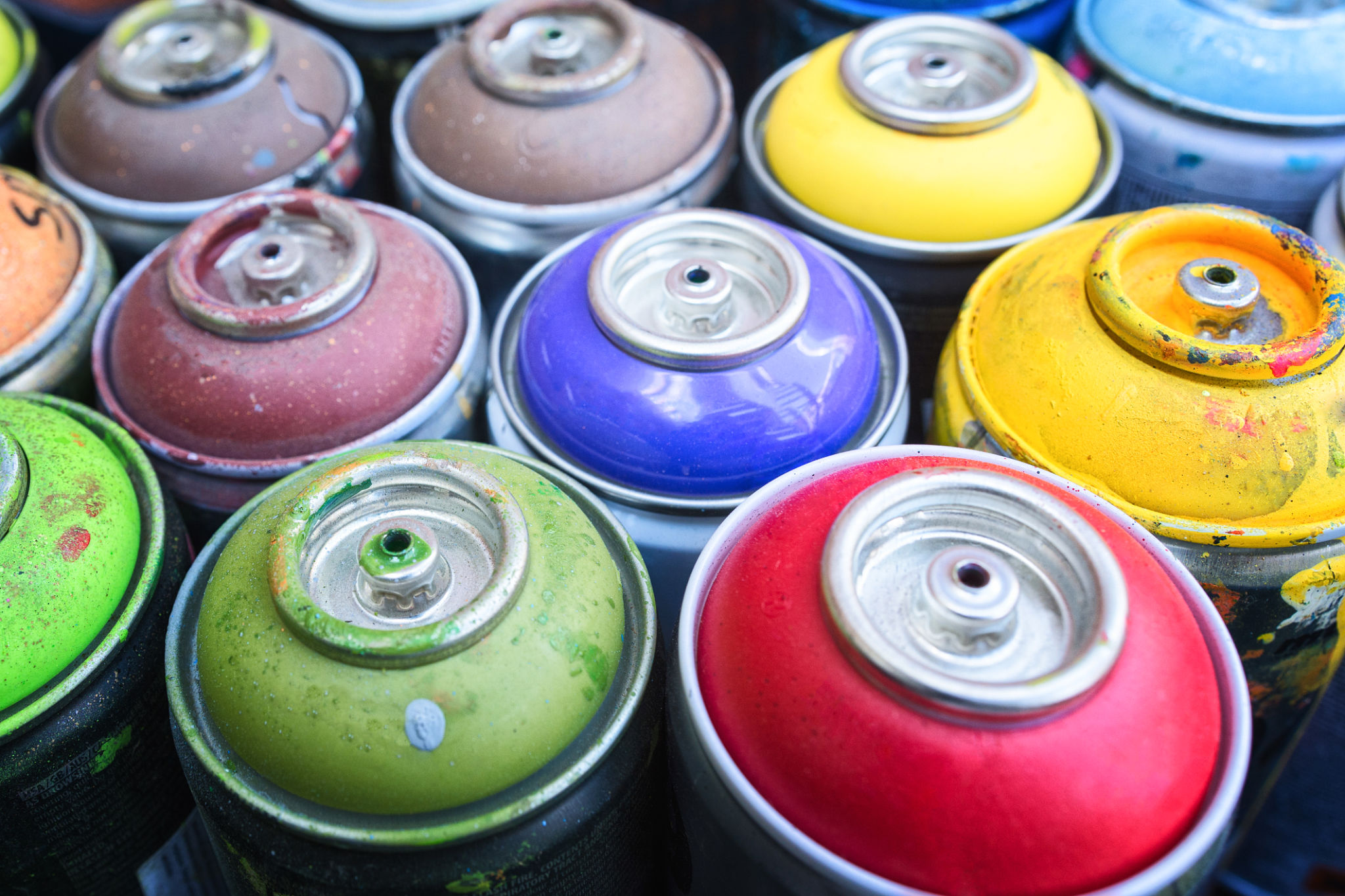 Spraydosen für Graffiti-Workshops – kreative Ausstattung für dein erstes Spray-Event Spraydosen für Graffiti-Workshops – kreative Ausstattung für dein erstes Spray-Event