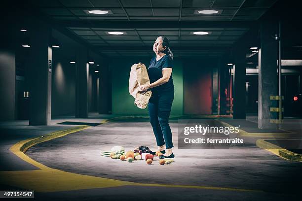 domestic accidents - breken stockfoto's en -beelden