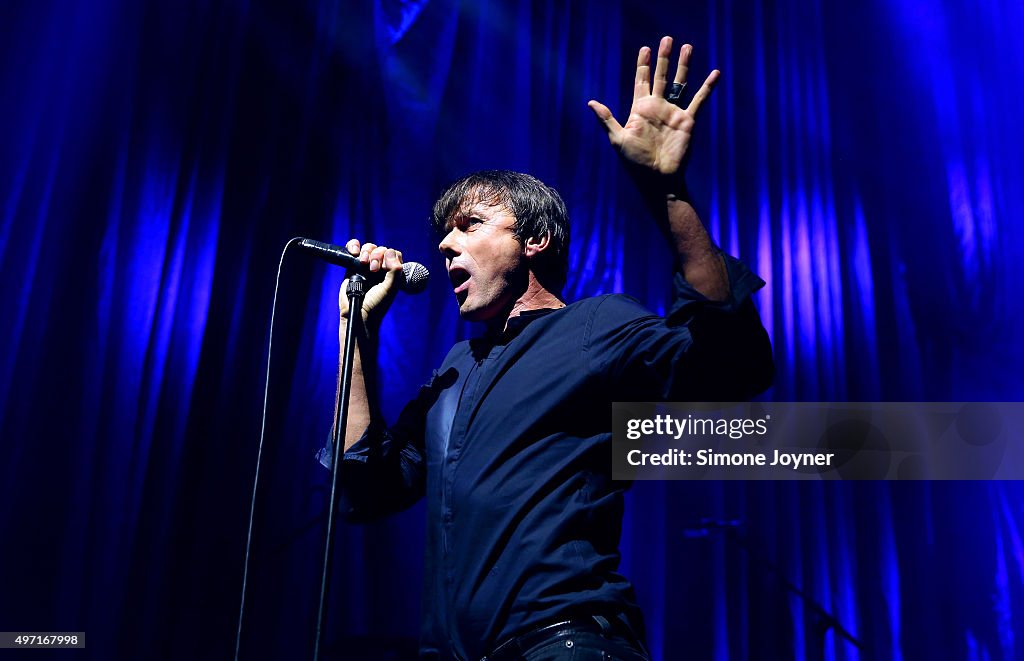 Suede Perform At The Roundhouse