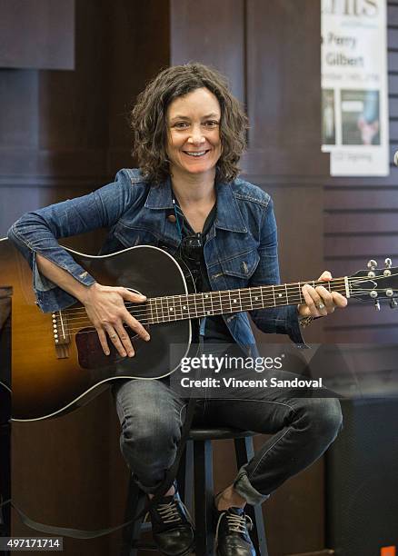 Actress Sara Gilbert performs at The Grove at Barnes & Noble at The Grove on November 14, 2015 in Los Angeles, California.