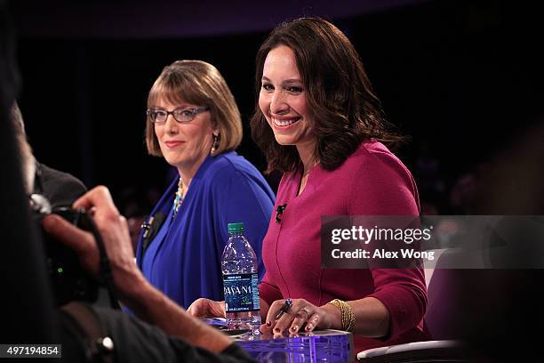 Des Moines Register political columnist Kathie Obradovich and CBS News Congressional Correspondent Nancy Cordes pose for a photographer prior to a...