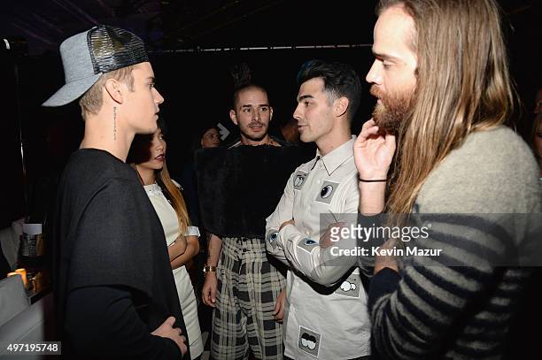 Justin Bieber and Joe Jonas attend the 2015 Nickelodeon HALO Awards at Pier 36 on November 14, 2015 in New York City.