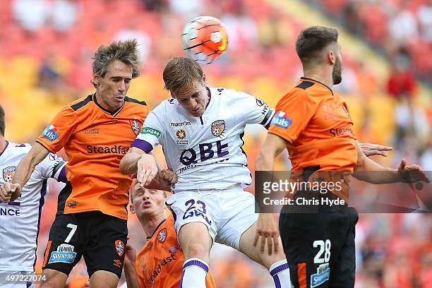 Michael Thwaite of the Glory heads the ball during the round six A-League match between Brisbane Roar and Perth Glory at Suncorp Stadium on November...