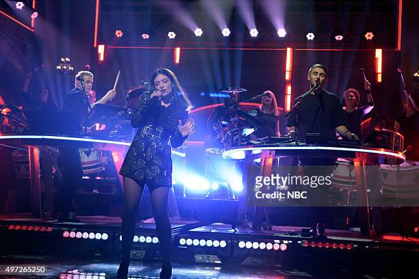Elizabeth Banks" Episode 1688 -- Pictured: Musical guest Disclosure performs with Lorde on November 14, 2015 --