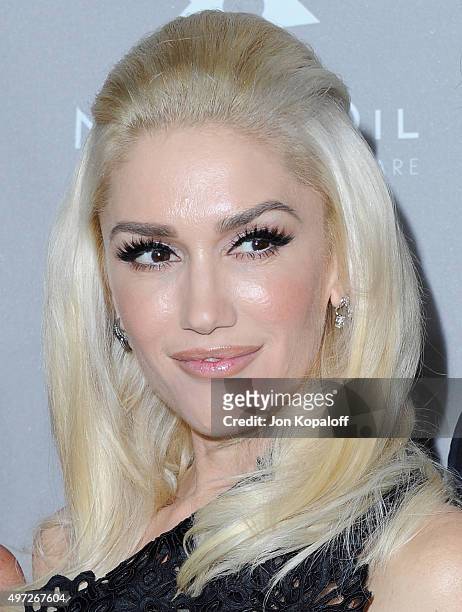 Singer Gwen Stefani arrives at the 2015 Baby2Baby Gala at 3LABS on November 14, 2015 in Culver City, California.