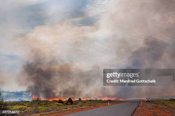 bushfire near onslow pilbara - onslow western australia stock pictures, royalty-free photos & images