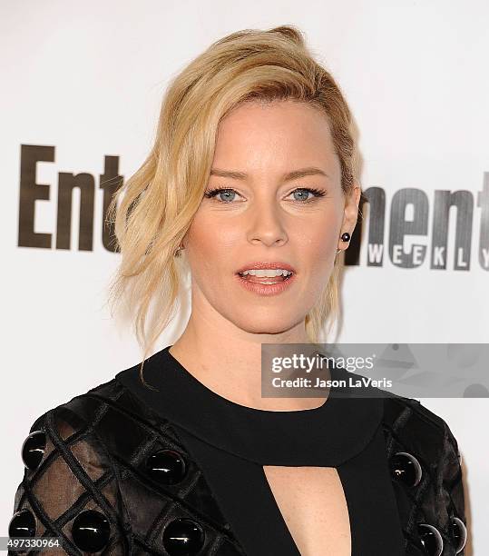 Actress Elizabeth Banks attends the VH1 Big In 2015 with Entertainment Weekly Awards at Pacific Design Center on November 15, 2015 in West Hollywood,...