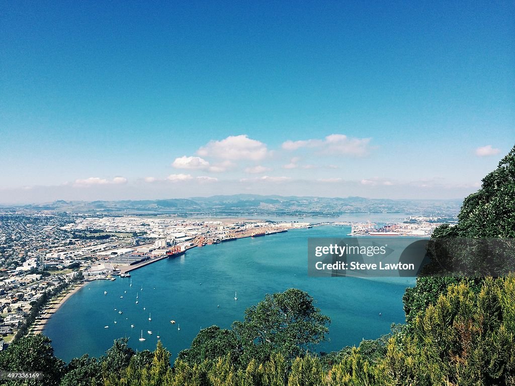 New Zealand's Cities & Landmarks