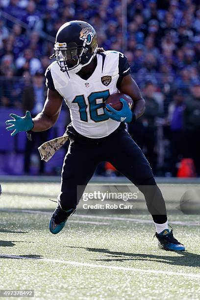 Denard Robinson of the Jacksonville Jaguars rushes with the ball against the Baltimore Ravens at M&T Bank Stadium on November 15, 2015 in Baltimore,...