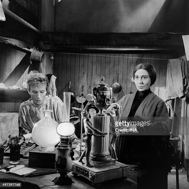 Alice Sapritch, in the role of "Chard" and Claudine Coster, on the shooting of the drama adapted of Honoré de Balzac's novel, "the Cousin Chard",...