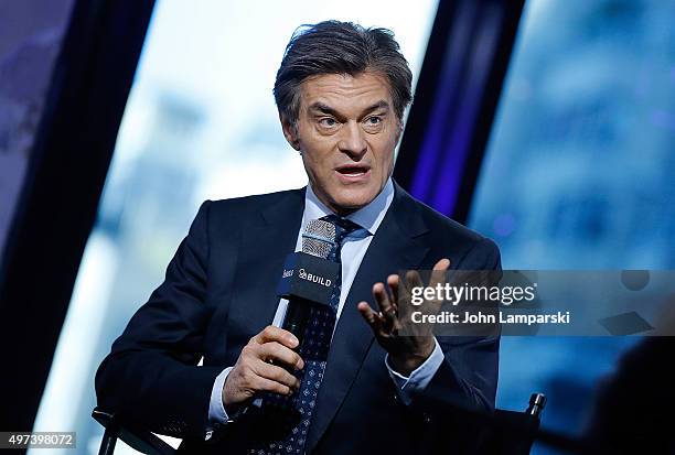 Dr.Oz attends AOL Build speaker series at AOL Studios In New York on November 16, 2015 in New York City.